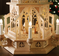 Krippenfiguren aus dem Gr&ouml;dnertal