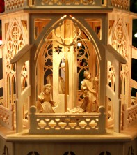 Krippenfiguren aus dem Gr&ouml;dnertal